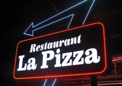 Vos enseignes à Lyon: Enseigne lumineuse avec diodes pour le Restaurant la pizza-SES (Grigny - Lyon)