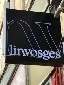 Enseigne Drapeau pour Linvosges Saint Etienne (42000)