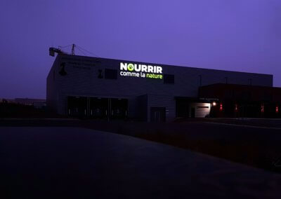 Nourrir comme la Nature - Enseigne lumineuse éclairée -SES Grigny- Lyon