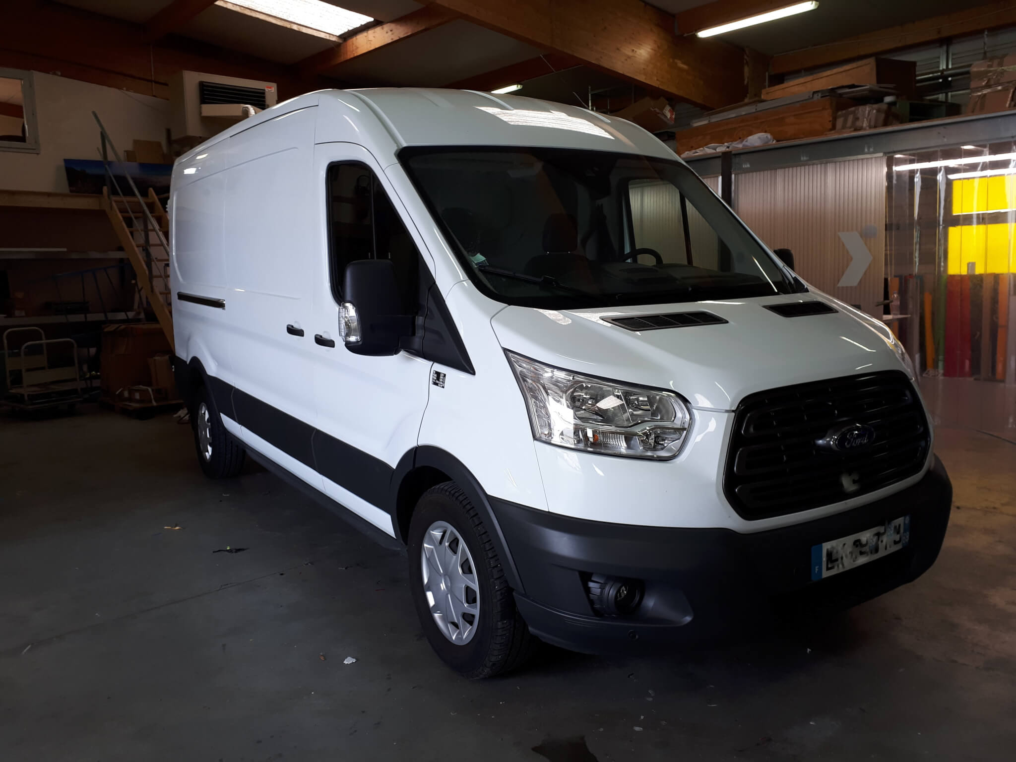 Covering Ford Transit- Avant Covering