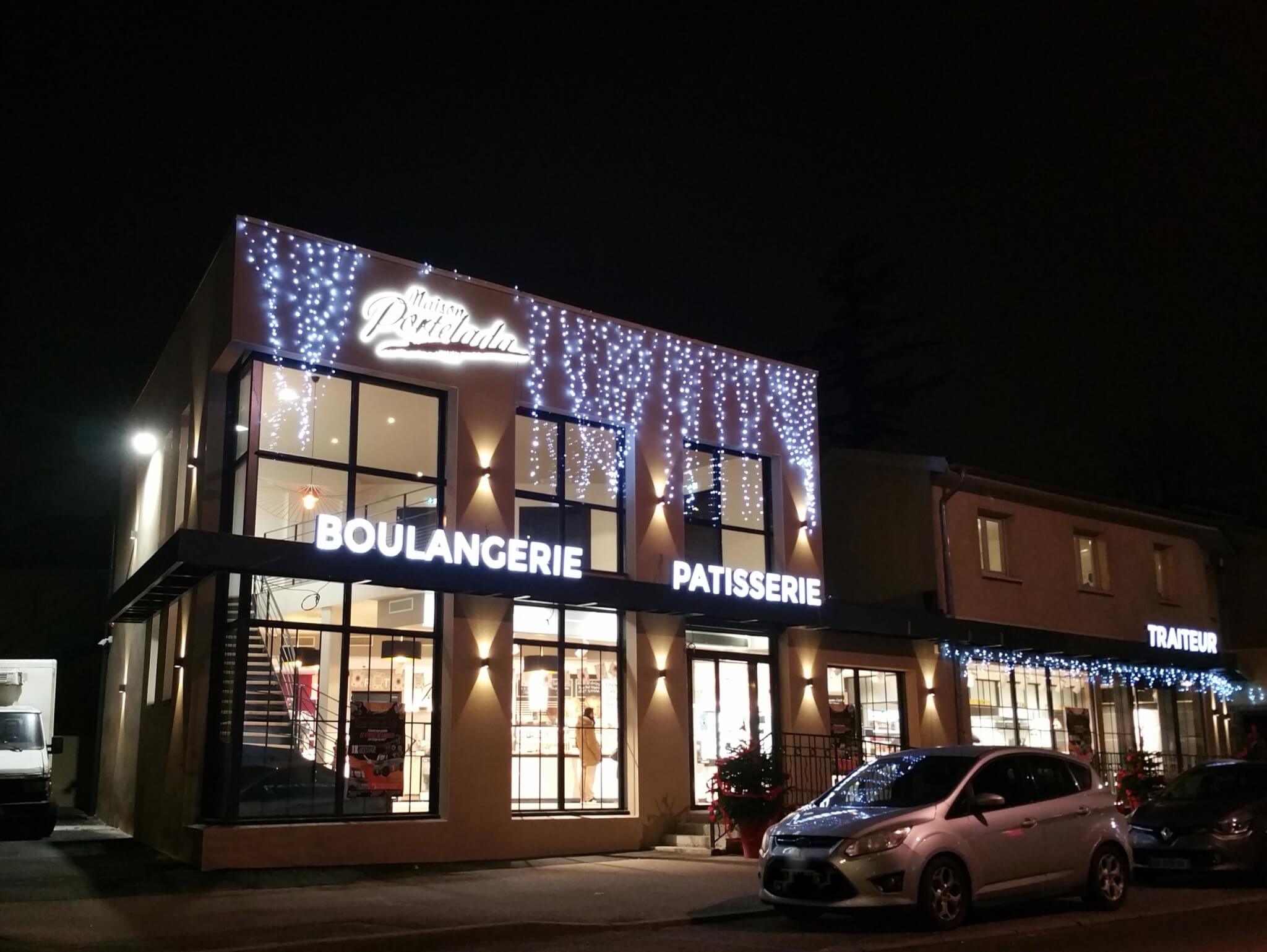 Enseigne Lumineuse Boulangerie Patisserie Traiteur - Portelada La Verpillère -lettre boitier SES Enseigne Lyon Grigny