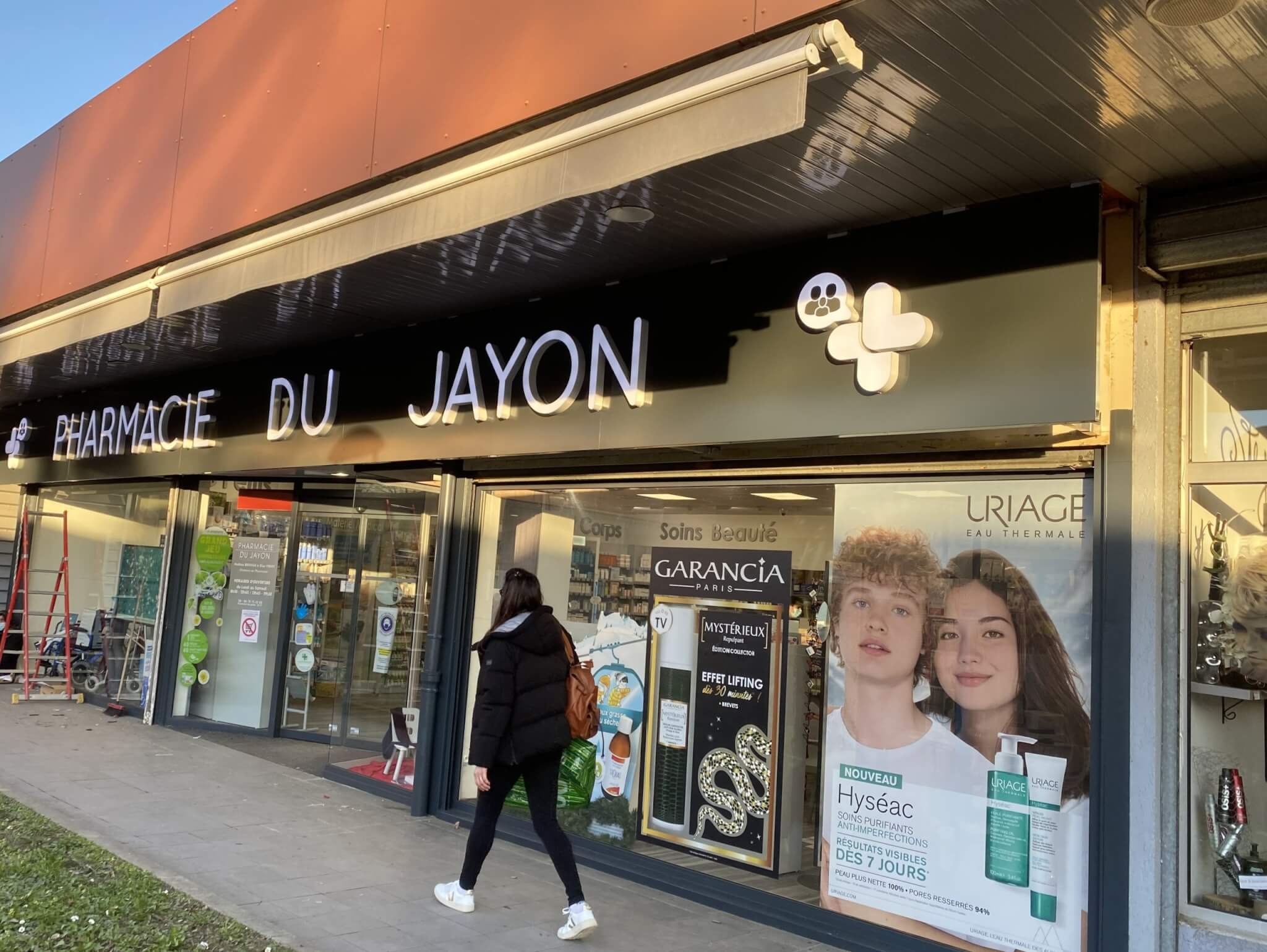 Enseigne Pharmacie du Jayon - Installation Enseignes Lyon- Grigny - SES Enseignes