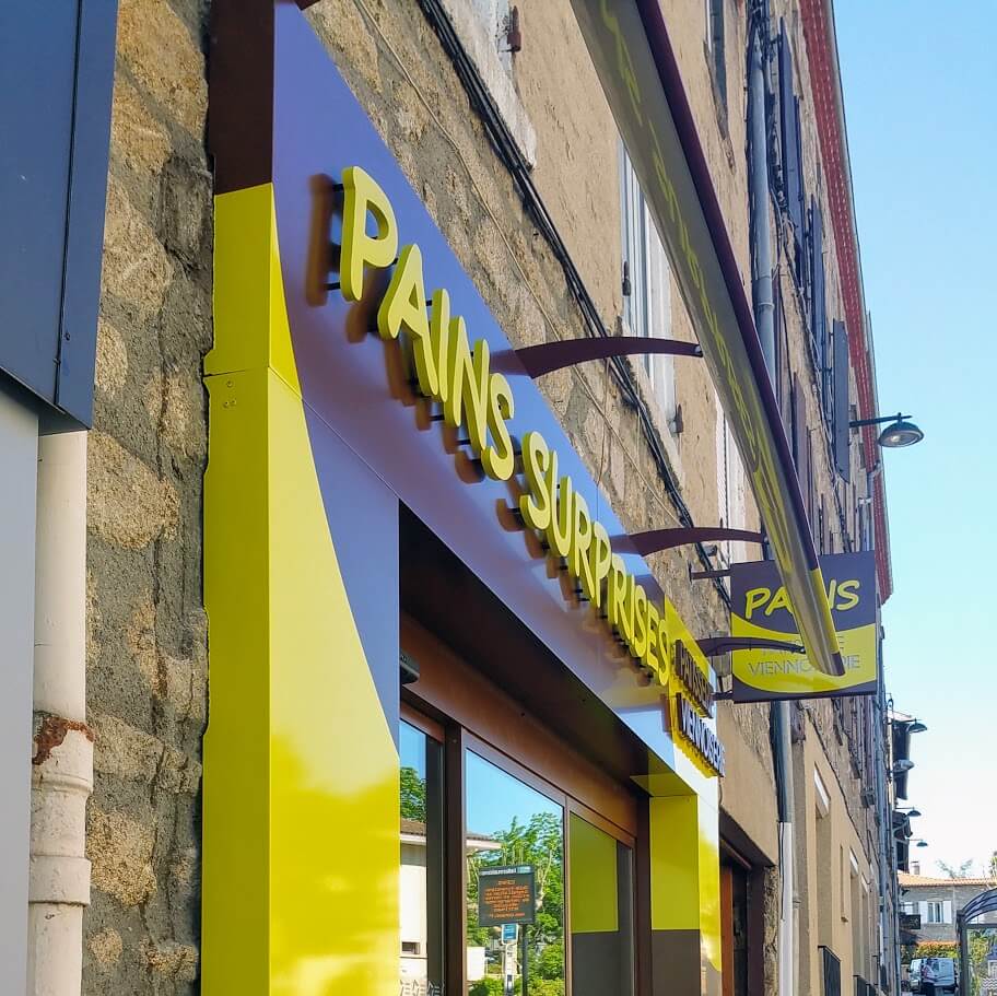 Enseigne et drapeau, vitrine Boulangerie : Signes Distinctifs